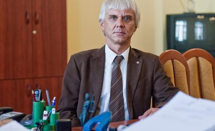 Strączyński wyjaśnia, iż przyczyną zatrzymania kobiety nie było to, że miała ona „2.000 złotych dług