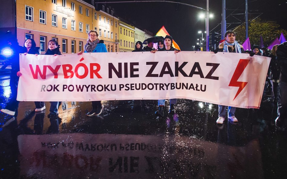 Jesienią 2020 r. Trybunał Konstytucyjny orzekł, że tzw. eugeniczna przesłanka do aborcji jest niezgo