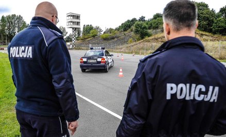 Brak kontroli nad kontrolą służb