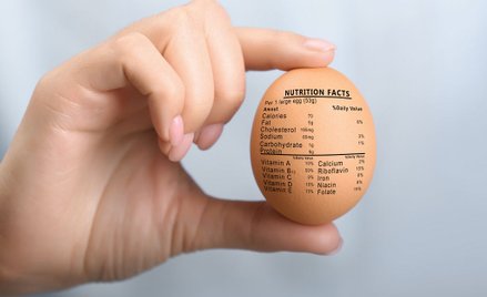 Jajka są skarbnicą witamin i składników odżywczych, ale warto je jeść w towarzystwie innych zdrowych