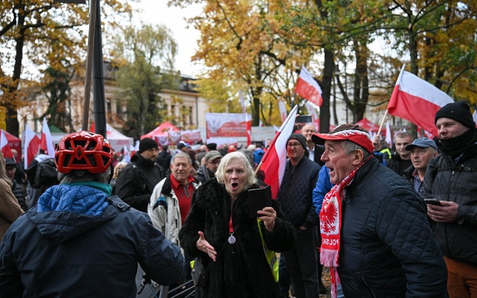 Protest przed Trybunałem Konstytucyjnym