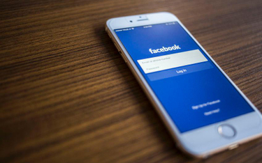 Facebook odblokowuje konta. Narodowcy nie składają broni