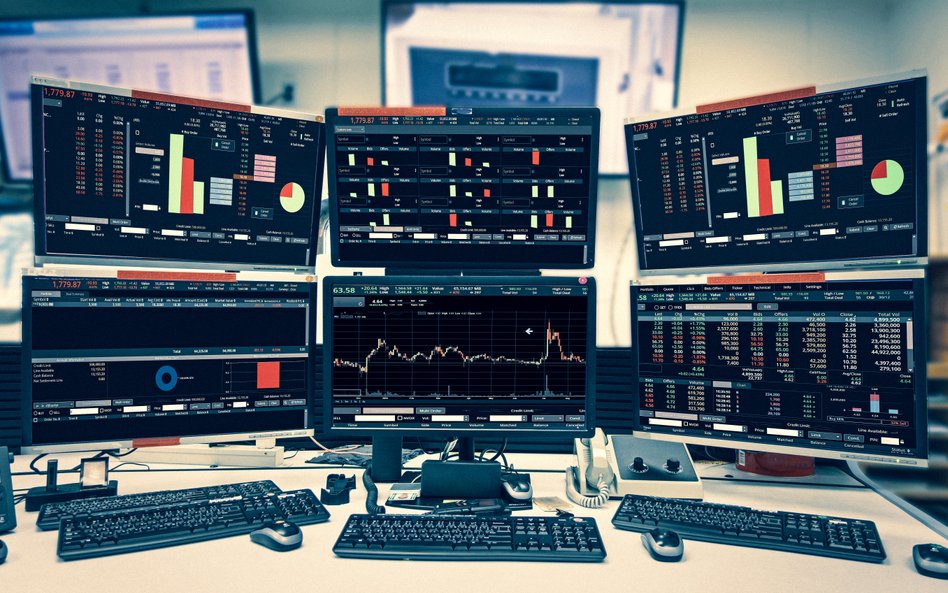 Maklerskie szachy trwają. Kolejne osoby zmieniają pracodawców