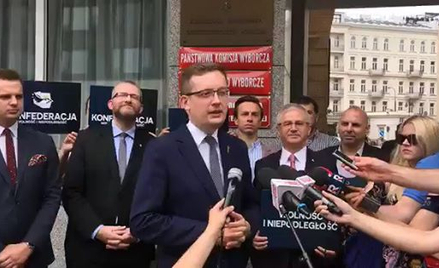 "Wiadomości" TVP pomijają wyniki Konfederacji