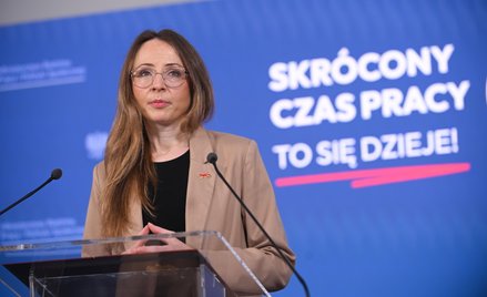 Konferencja prasowa w MRiPS - Agnieszki Dziemianowicz-Bąk dotycząca liczby wniosków złożonych do pil