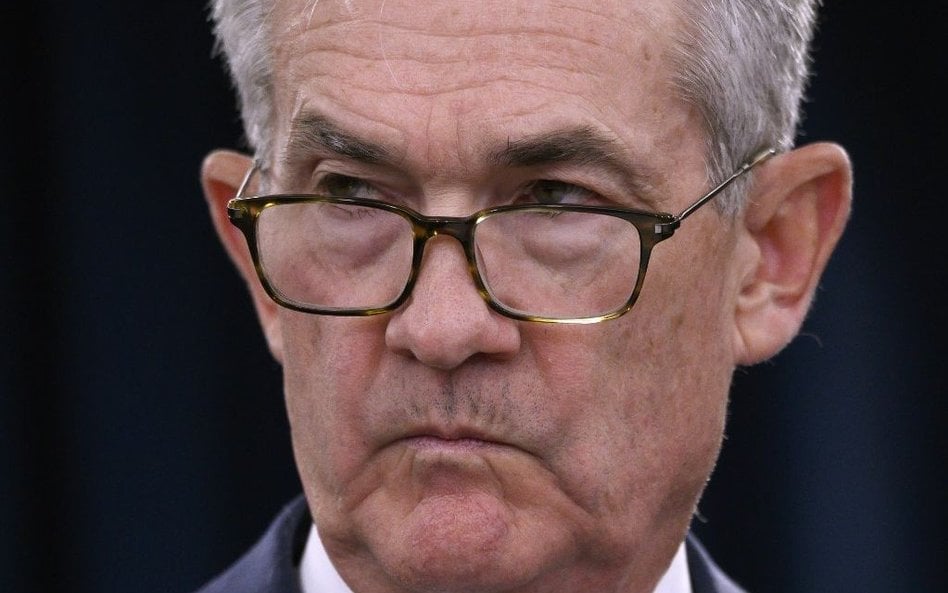 Powell dał sygnał do cięcia stóp?