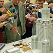 Czesław Bielecki podczas otwarcia Muzeum Pamięci Komunizmu SocLand, 2003 r.