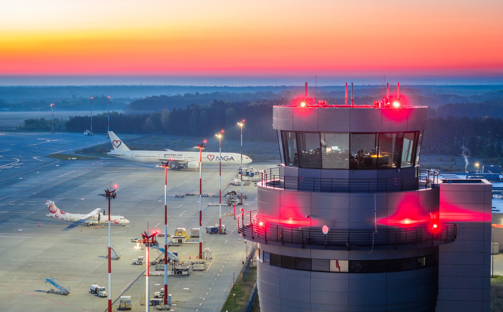 Lotnisko w Katowicach – sierpień lepszy od lipca. Rekordowe wakacje