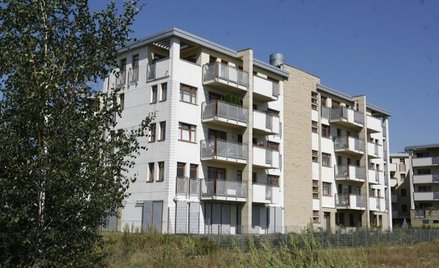 Pośrednik powinien nie tylko podawać adresy, ale także poznać historię oferowanych mieszkań