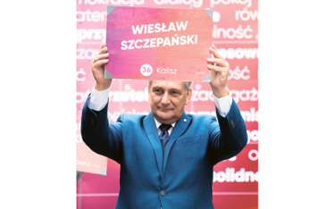 Wiesław Szczepański podczas prezentacji liderek i liderów list Lewicy w wyborach parlamentarnych. 18