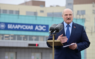 Łukaszenko: Będę rozmawiał z Cichanouską, gdy Putin usiądzie do stołu z Nawalnym
