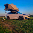Ford Kuga z namiotem: To nie SUV, to kamper