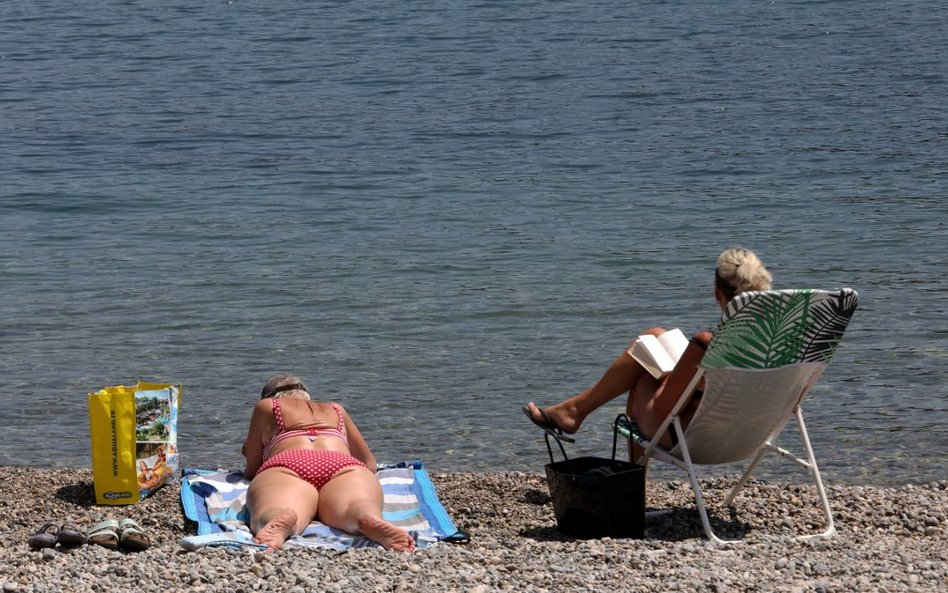 Wakacje drożeją, ale Polacy i tak wyjadą. Jest tylko kwestia dokąd