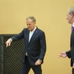 remier Donald Tusk oraz prezydent i wiceprezes Microsoft Corporation Brad Smith w drodze na konferen