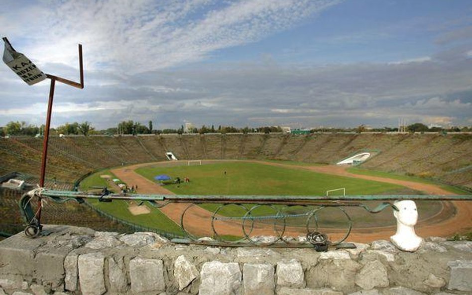 Stadion Dziesięciolecia nadaje się już tylko do rozbiórki