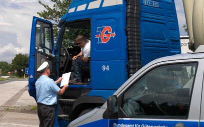Nierzetelny raport ma oczernić polską branżę transportu drogowego