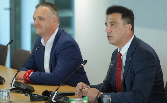 Jarosław Sachajko - z prawej