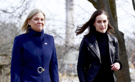 Szefowe rządów Szwecji i Finlandii, Magdalena Andersson (z lewej) i Sanna Marin