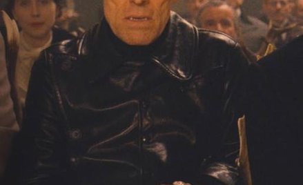 Willem Dafoe ur. w 1955 r. Zagrał w około 100 filmach. Nominowany do Oscara za role w „Plutonie” i „