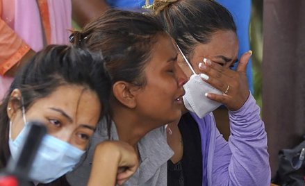 Bliscy osób lecących samolotem Tara Air