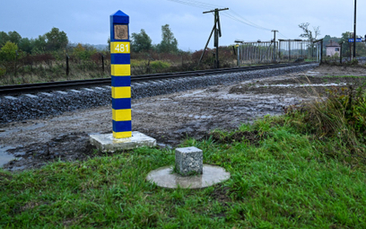 Słup graniczny na granicy Polski z Ukrainą
