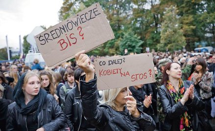 Ustawa antyaborcyjna: klauzula sumienia a stosowanie Karty Praw Podstawowych