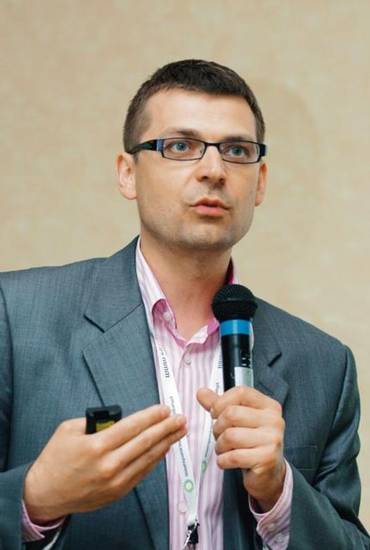 Grzegorz Zalewski ekspert DM BOŚ Wydawca i inwestor od lat oszczędzający na indywidualnym koncie eme