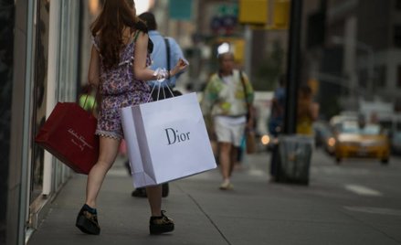 Amerykanie wydadzą więcej na świąteczne prezenty