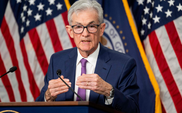 Jerome Powell, prezes Fedu, sugeruje, że stopy procentowe jeszcze przez jakiś czas się nie zmienią. 