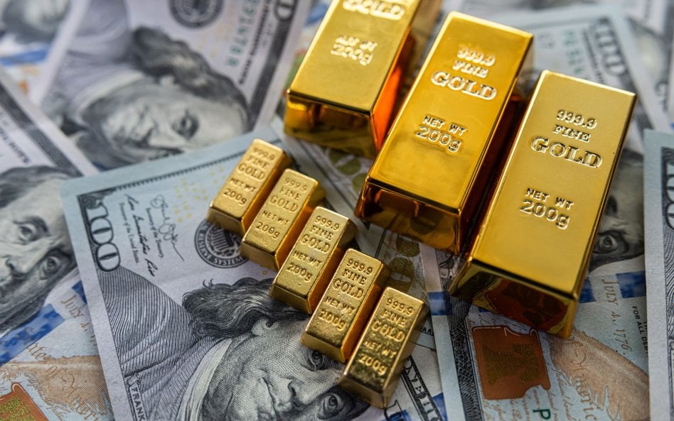 Węgry zwróciły Ukrainie 35 mln euro, 40 mln dolarów i złoto