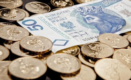 Tani pieniądz zostanie na dłużej
