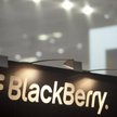 BlackBerry pod kreską kupuje bombardiera