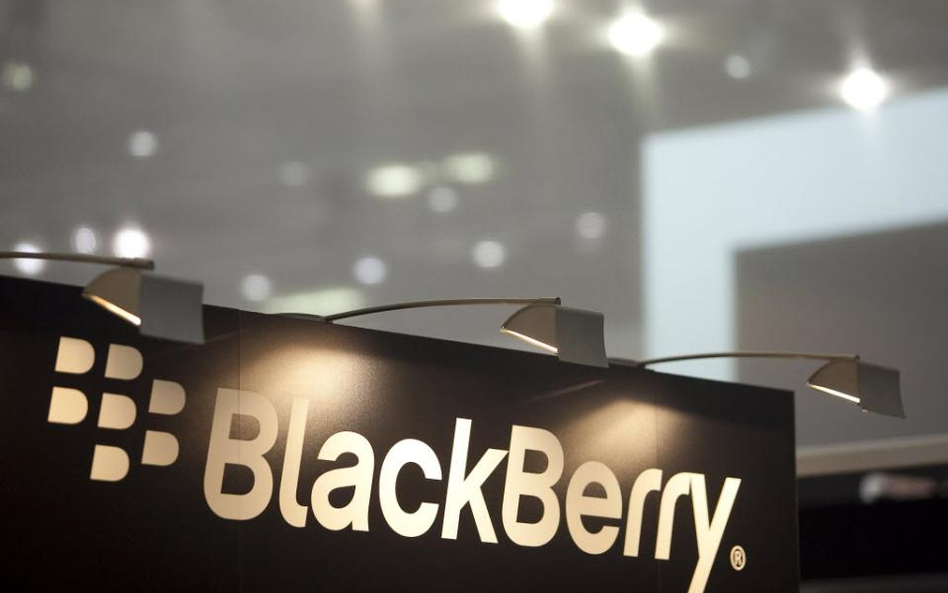 BlackBerry pod kreską kupuje bombardiera