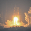 Start rakiety wynoszącej sondę kosmiczną Chang'e-6
