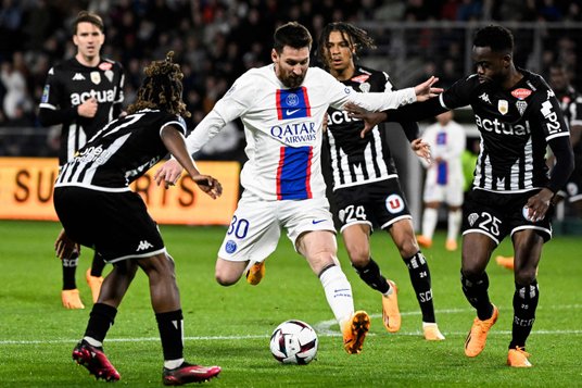 Leo Messi w Paris Saint-Germain nie zostanie. Kuwejccy szejkowie nie mają szans w walce z Saudyjczyk