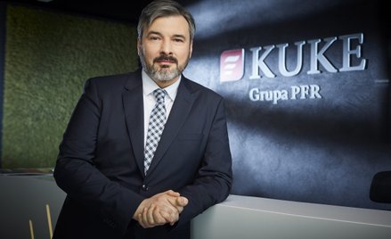 Gospodarka lekko zwalnia, ale coraz mniej firm upada