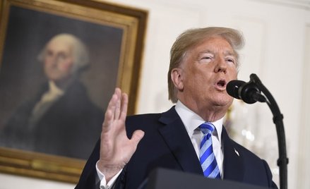 Macron: Francja, Niemcy i Wielka Brytania "żałują" decyzji Trumpa