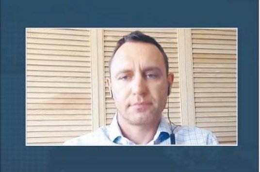 Paweł Małmyga, analityk BM PKO BP, omawia teoretyczne i praktyczne aspekty gry na rynku futures.