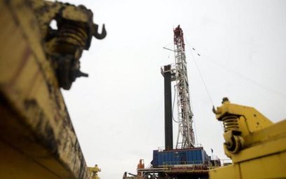 Niskie ceny ropy naftowej hamują łupkowe poszukiwania