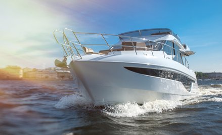 Luksus ciągnie oligarchów Kremla na dno. Nie spłacają kredytów zagranicznych