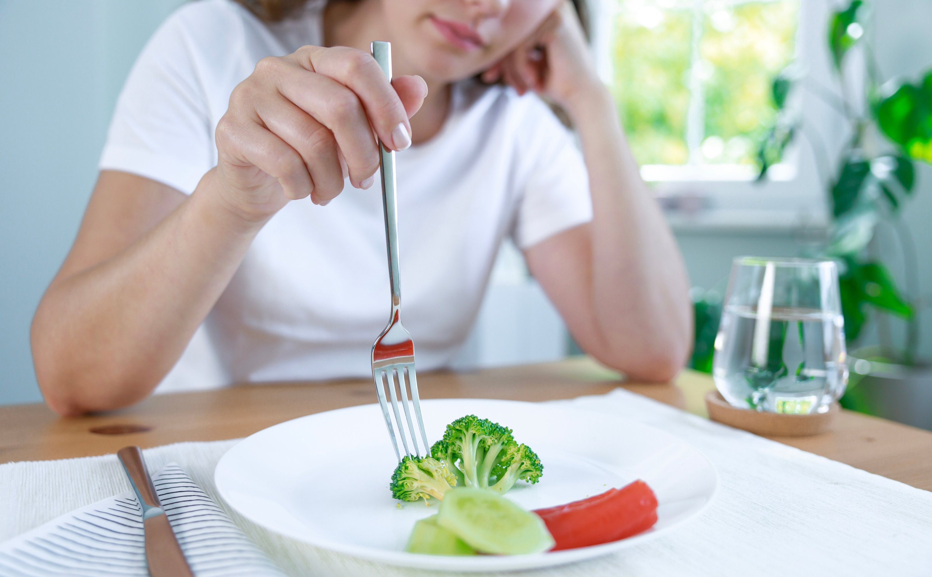 Ten rodzaj diety nasila objawy depresji? Opublikowano nowe wyniki badań