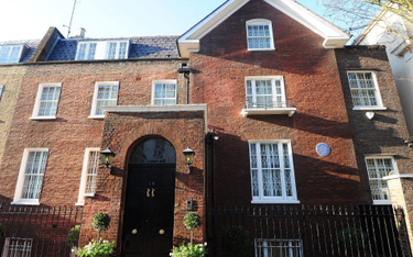 Londyński dom byłego premiera Winstona Churchilla wystawiony na sprzedaż