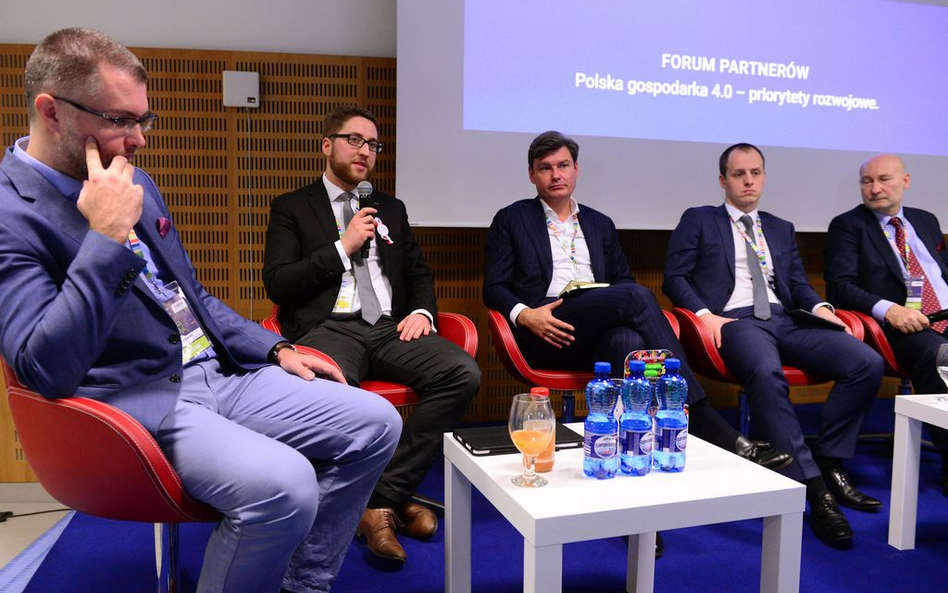 Eksperci podkreślali, że cyfryzacja procesów w firmach nie może być sztuką dla sztuki, a musi mieć k