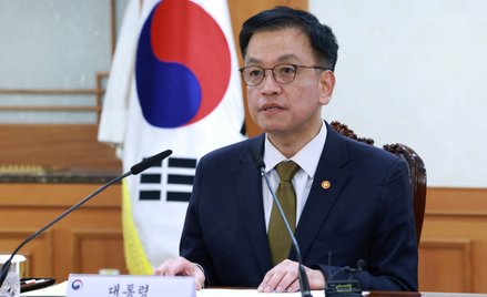 Minister finansów Choi Sang-mok został wybrany na pełniącego obowiązki prezydenta Korei Południowej