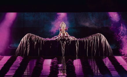 Danuta Stenka jako caryca Katarzyna