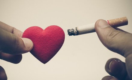 Dzień bez papierosa, czyli dlaczego palenie łamie serca