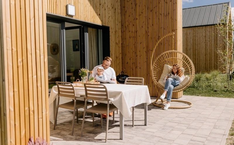 Weekend w domu wakacyjnym za 2 złote. Platforma z noclegami ogłasza akcję dla rodzin