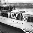Podniesienie bandery na niszczycielu ORP „Burza” w Cherbourgu, 10 sierpnia 1932 r.