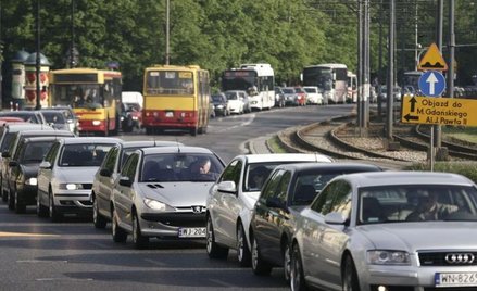 Kiedy od samochodów i paliwa można odliczyć cały naliczony VAT