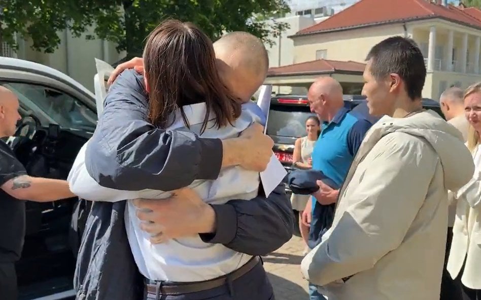 Aleksander Łukaszenko wypuścił z więzienia Siarhieja Cichanouskiego